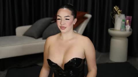 Snapshot of xjuliaax chatting on November 23, 9:58 pm Julia online show from November 23, 9:58 pm