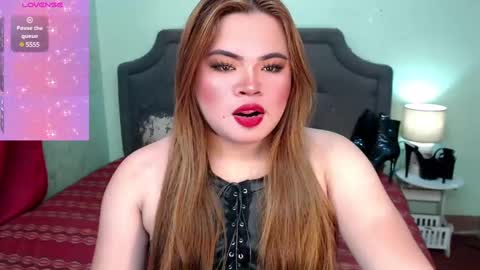 Snapshot of xkaytlyn_whitexx chatting on January 17, 5:11 am Seductive Kaylyn online show from January 17, 5:11 am