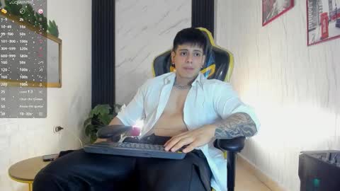      online show from October 26, 12:33 pm