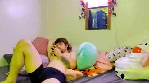 xkittymeowz online show from November 25, 6:52 pm