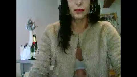 Snapshot of xlecram chatting on October 31, 10:49 am Wendy online show from October 31, 10:49 am