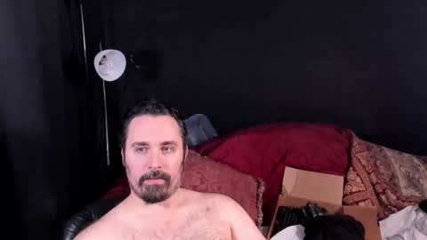 Snapshot of xmetalstudx chatting on December 3, 5:04 am MetalstudMaster online show from December 3, 5:04 am