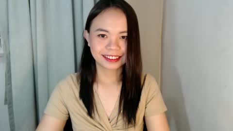 nathalie online show from February 8, 12:25 am