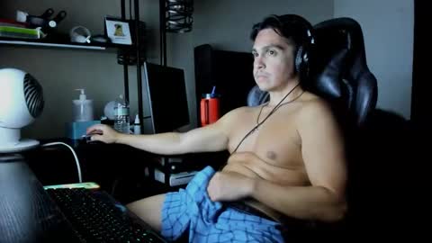 Snapshot of xoalejandroxo6 chatting on April 26, 5:27 am xoalejandroxo6 online show from April 26, 5:27 am