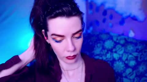 Bella Bondai online show from September 19, 7:21 am