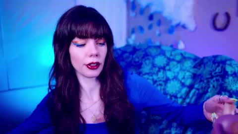 Bella Bondai online show from September 28, 5:46 am