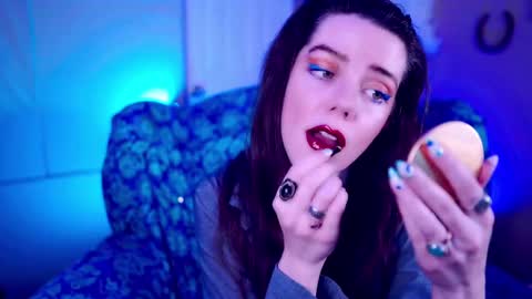 Bella Bondai online show from October 12, 4:11 am