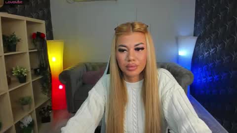 Snapshot of xpuka chatting on November 1, 5:48 pm xpuka online show from November 1, 5:48 pm