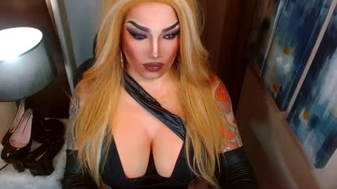 Cattaleya online show from December 2, 9:25 am