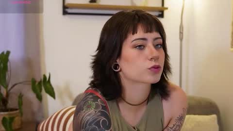 Blue online show from February 16, 10:17 pm