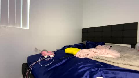 Snapshot of xstargazingx chatting on February 10, 8:31 pm xStarGazingx online show from February 10, 8:31 pm