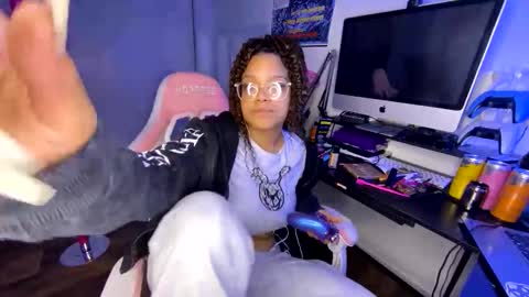 xStarGazingx online show from January 16, 5:22 am