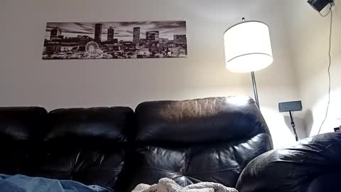 Snapshot of xstay_coldx chatting on December 2, 4:20 am Johnny online show from December 2, 4:20 am