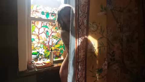 Snapshot of xsunsub chatting on March 9, 7:15 pm Sunny Daze online show from March 9, 7:15 pm