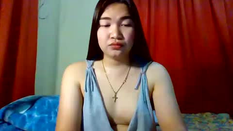 HI IM PAULINE online show from January 31, 1:33 am