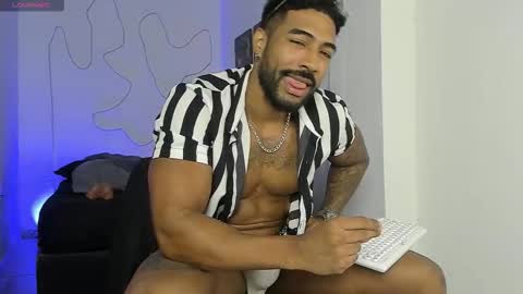 Stipp3r online show from October 24, 2:35 pm