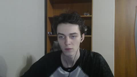 Snapshot of xtraqqq chatting on November 16, 7:19 pm traqqq online show from November 16, 7:19 pm