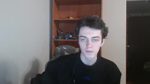 Snapshot of xtraqqq chatting on November 23, 8:19 pm traqqq online show from November 23, 8:19 pm