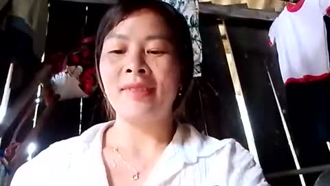 xuxulove00 online show from June 7, 2:27 am