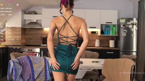 Snapshot of xwithy chatting on February 5, 11:48 am FrancyStepmom and YStepson INTERESTED IN A GIRL-GIRL COLLABORATION TEXT ME HERE or INSTAGRAM online show from February 5, 11:48 am