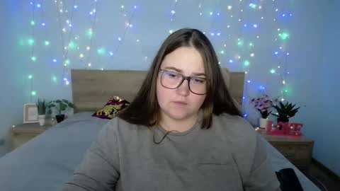 Snapshot of xx_daniella_xx chatting on January 29, 6:01 am xx daniella xx online show from January 29, 6:01 am