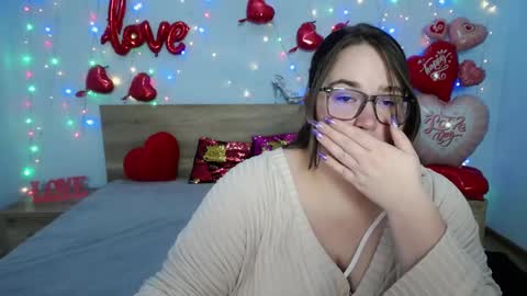 Snapshot of xx_daniella_xx chatting on February 15, 7:28 pm xx daniella xx online show from February 15, 7:28 pm