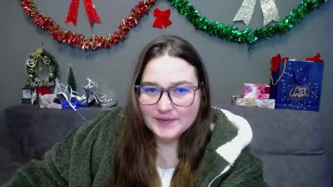 Snapshot of xx_daniella_xx chatting on December 15, 7:23 am xx daniella xx online show from December 15, 7:23 am