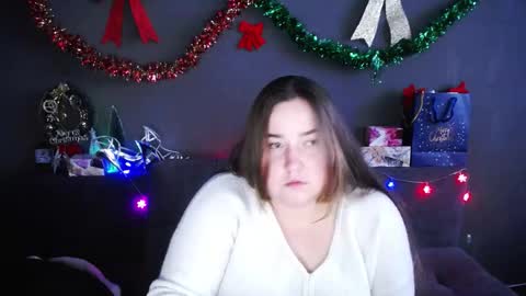 Snapshot of xx_daniella_xx chatting on December 16, 7:24 am xx daniella xx online show from December 16, 7:24 am