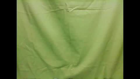 Snapshot of xx_winwin_xx chatting on November 12, 9:21 am Mariel online show from November 12, 9:21 am