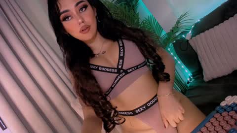 Snapshot of xxcumcatcherxx chatting on February 7, 1:47 am Jane online show from February 7, 1:47 am