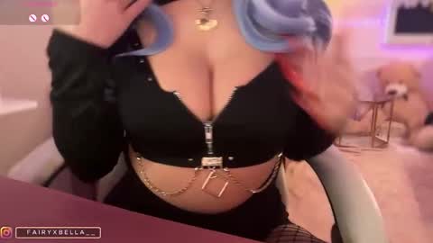 xxfairyxgiiirlxx online show from January 6, 7:17 pm