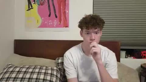 Snapshot of xxginger_ chatting on December 1, 1:21 am XxGinger online show from December 1, 1:21 am