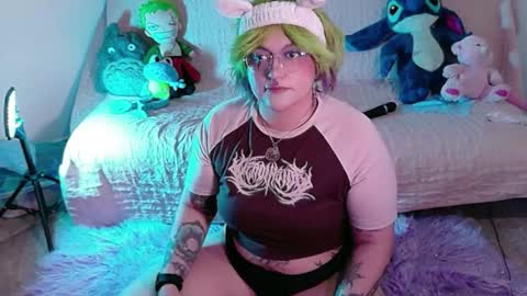 xxgreengoodxx online show from March 27, 7:24 pm