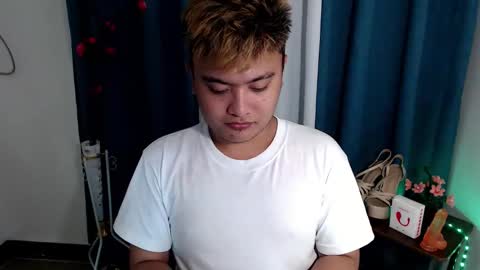 Loyd online show from December 17, 6:58 pm