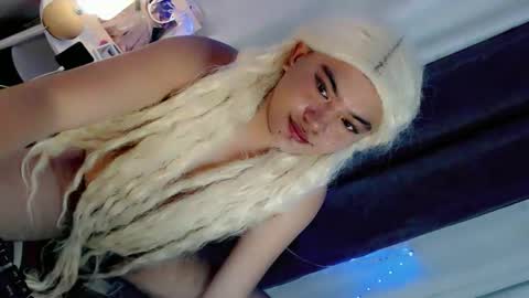 Loyd online show from March 25, 7:09 pm