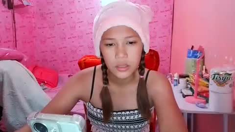 Snapshot of xxhottieprincess chatting on March 3, 2:04 pm xxhottieprincess online show from March 3, 2:04 pm