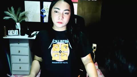 Snapshot of xxirene chatting on November 27, 5:09 am xxirene online show from November 27, 5:09 am