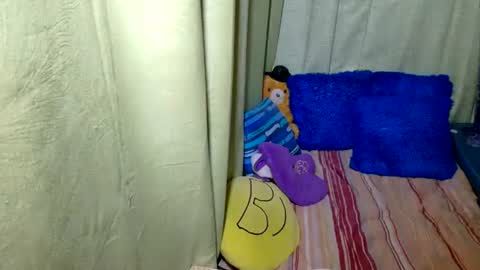 xxloveheart online show from February 12, 5:46 am