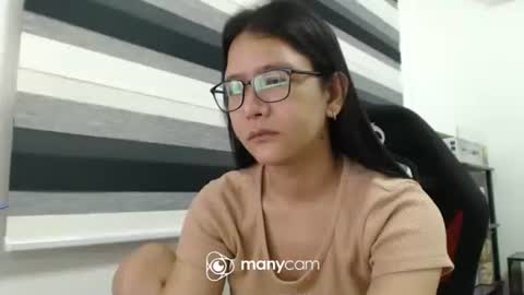 Snapshot of xxmonsterbigcockxx chatting on October 9, 3:54 pm Kaycee online show from October 9, 3:54 pm