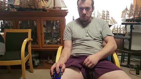 xxScubaStevexx online show from March 13, 4:57 pm