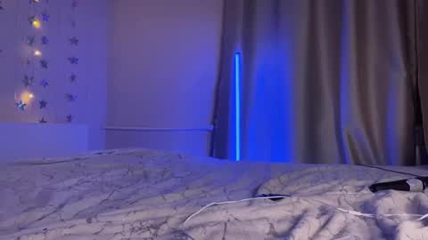 kristina    usually everyday here started  GMT3 online show from December 25, 2:03 am