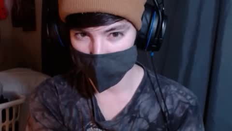 Snapshot of xxwhitefoxx chatting on November 5, 4:56 am David Fox online show from November 5, 4:56 am