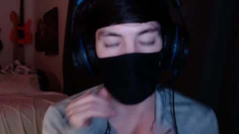 Snapshot of xxwhitefoxx chatting on November 16, 8:53 am David Fox online show from November 16, 8:53 am