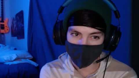 Snapshot of xxwhitefoxx chatting on November 20, 3:50 am David Fox online show from November 20, 3:50 am