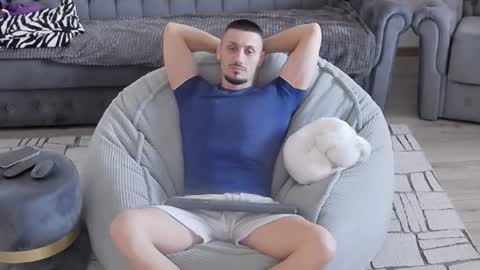 Snapshot of xxx_alejandro chatting on November 3, 12:28 pm xxx_alejandro online show from November 3, 12:28 pm