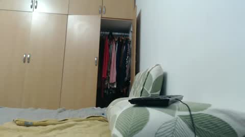 Snapshot of xxxbustybabe27x chatting on March 8, 8:25 pm Ayanda online show from March 8, 8:25 pm