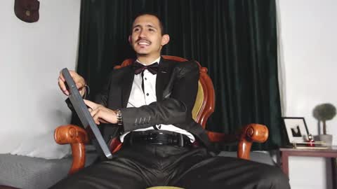Snapshot of xxxhome_alonexxx chatting on December 24, 7:55 pm Kev online show from December 24, 7:55 pm