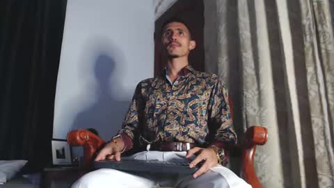 Snapshot of xxxhome_alonexxx chatting on January 5, 7:39 pm Kev online show from January 5, 7:39 pm