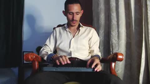 Snapshot of xxxhome_alonexxx chatting on January 6, 7:56 pm Kev online show from January 6, 7:56 pm