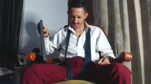 Snapshot of xxxhome_alonexxx chatting on February 2, 7:25 pm Kev online show from February 2, 7:25 pm